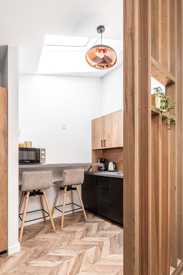 Sun Lighted Cathedral Square Studio Apartment Vilnius Exterior photo